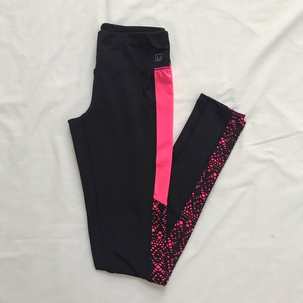 2/$25✨Material Girl Active Leggings
